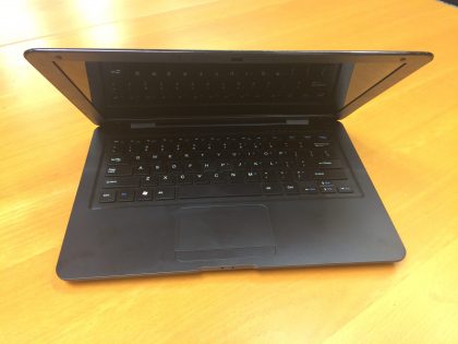 N239-1 - Black Gloss Laptop - Image 4