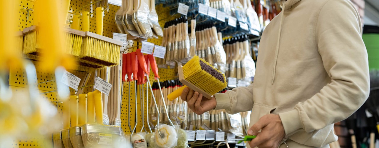 Euro hooks may seem straightforward, but choosing the right ones directly affects how your products are presented & how your retail operation runs.