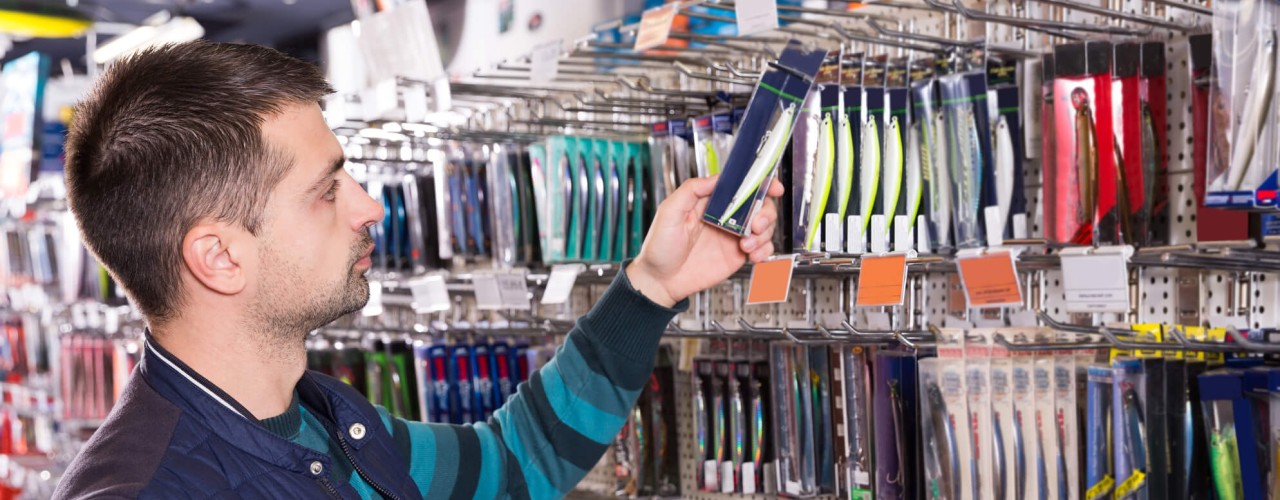 Slatwall euro hooks are key role in keeping retail displays clean, organised, & easy to shop. But can lose its impact if it’s not used right